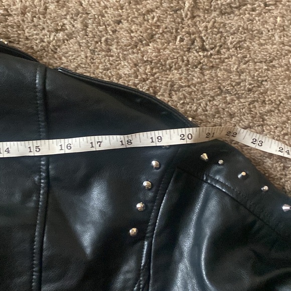 Zara | Cropped Studded Faux Leather Jacket - Picture 14 of 15